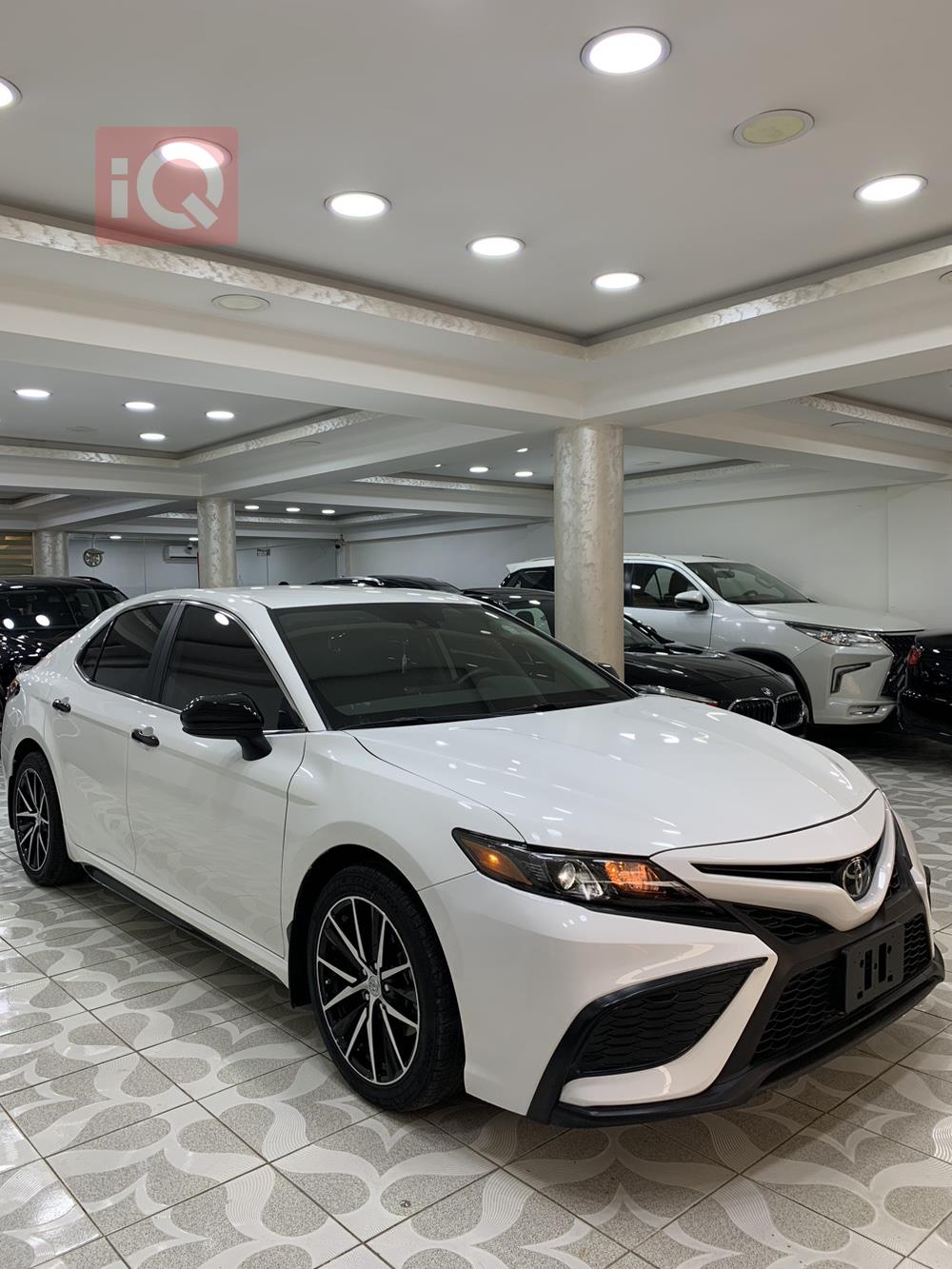 تۆیۆتا کامری